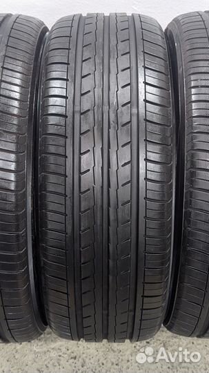 Yokohama BluEarth-ES ES32 215/45 R18 93W