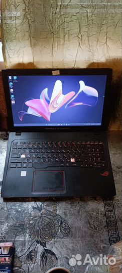 Игровой ноутбук Asus ROG strix GL753VD gtx 1050 i5