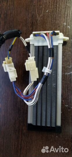 Радиатор печки Lexus Ls600Hl UVF46