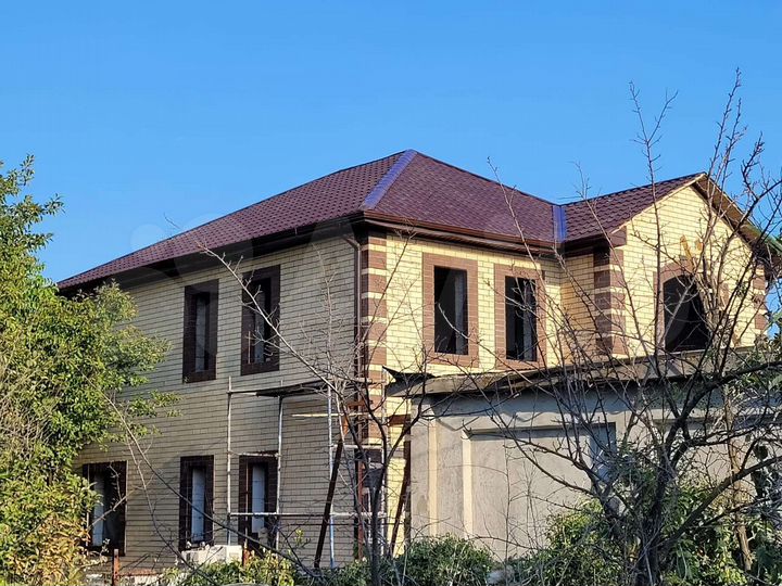 Дом 170,2 м² на участке 5 сот.