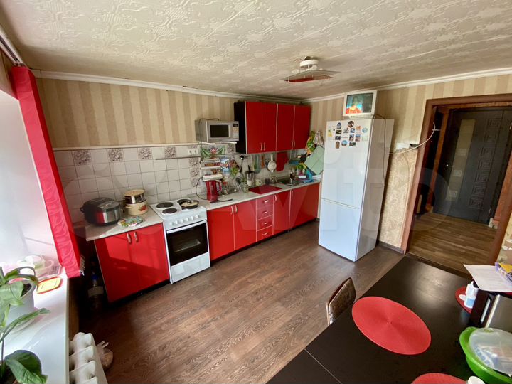 3-к. квартира, 94 м², 1/5 эт.