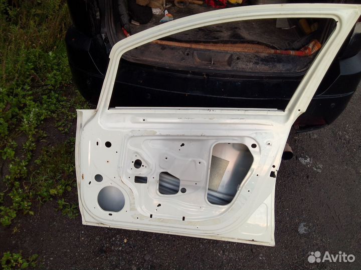 Дверь передняя Opel Corsa