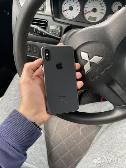 iPhone X, 256 ГБ