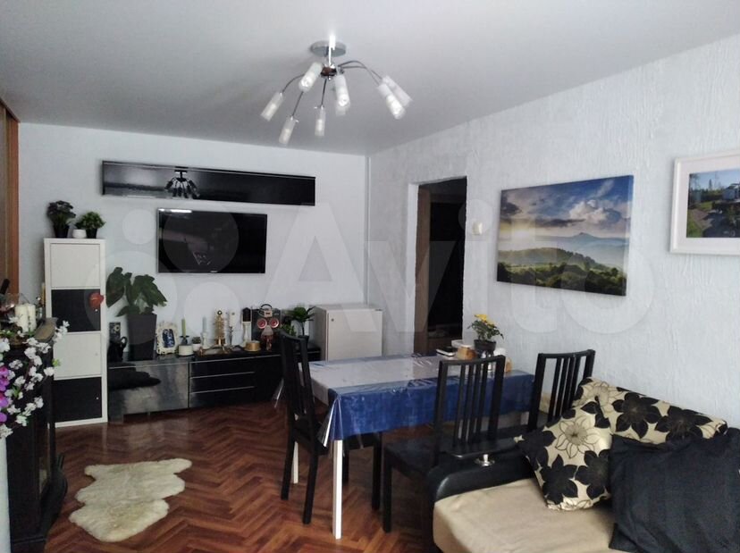 3-к. квартира, 55 м², 1/5 эт.