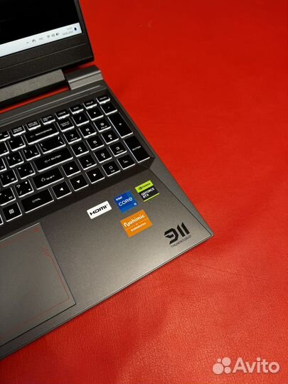 Игровой ноутбук Thunderbolt