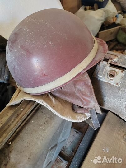 Мотошлемы ретро