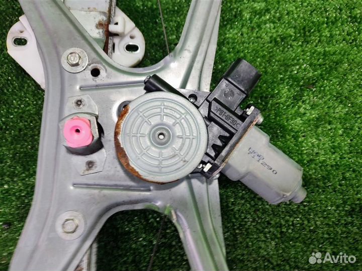 Стеклоподъемник передний правый Honda Civic 4D (F