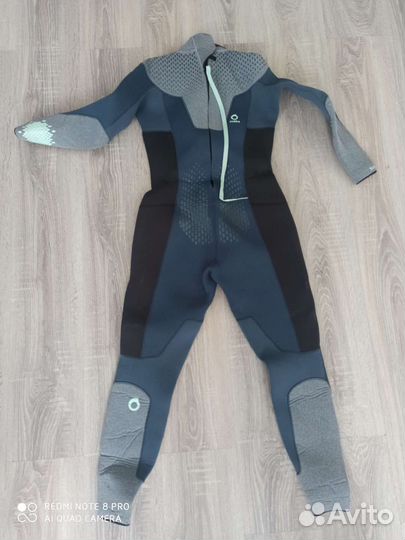 Гидрокостюм женский 5 мм новый