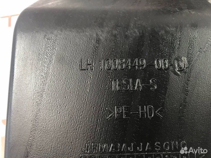 Воздуховод печки Tesla Model S 2015 1008449-00-F