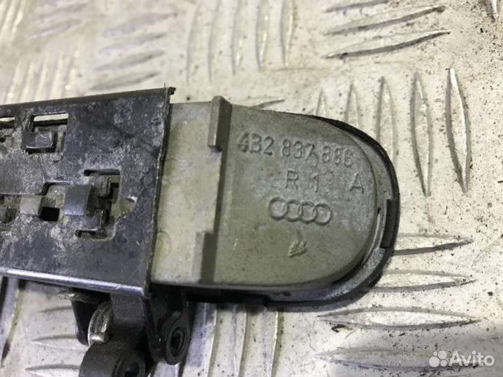 Ручка наружная задняя правая Audi A6 2000 Б\У