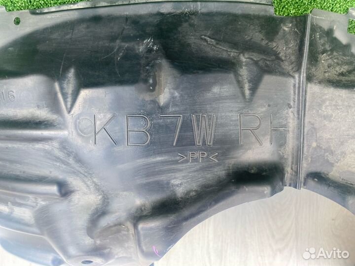 Подкрылок передний правый Mazda Cx-5 KF 2.5 PY