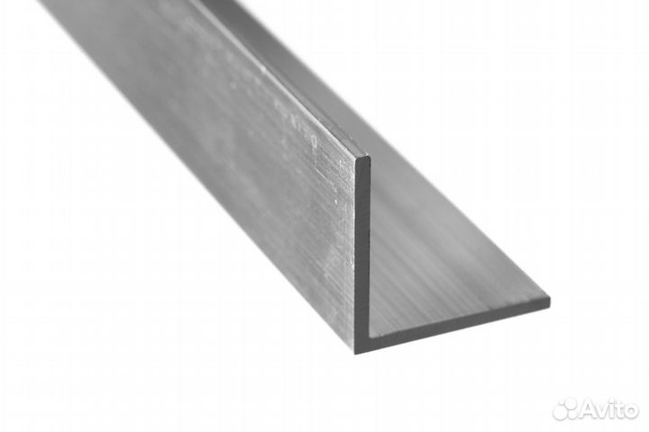 Уголок алюминиевый 30x20 мм