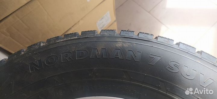 Nokian Tyres Nordman 7 SUV 215/70 R15 98T