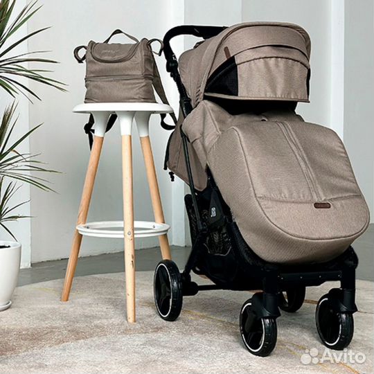 Коляска Babalo Future 2023 коричневая. Новая