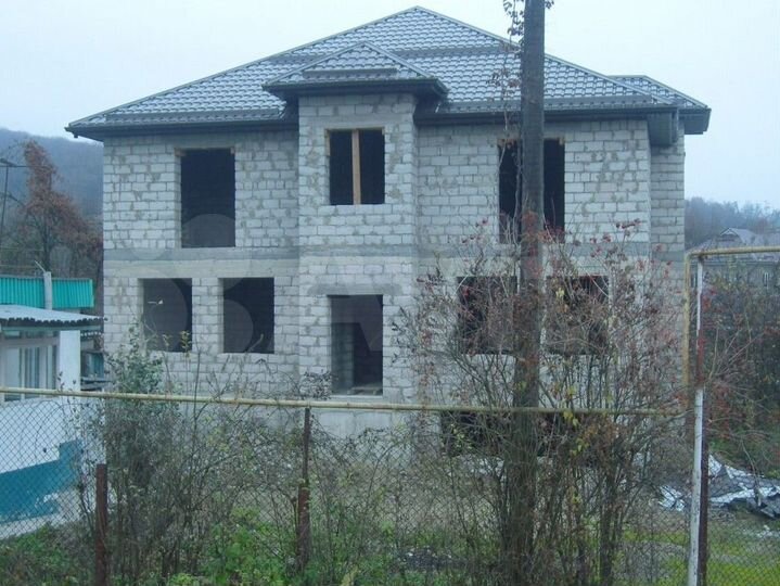 Дом 300 м² на участке 6,2 сот.