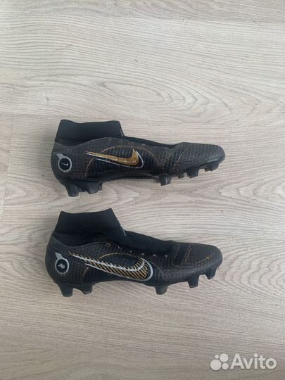 Футбольные бутсы nike mercurial