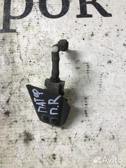 Форсунка омывателя фары Nissan Pathfinder