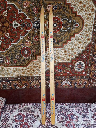 Лыжи детские,новые