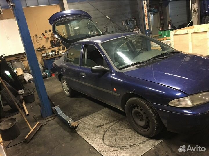 Разбор на запчасти Ford Mondeo 1