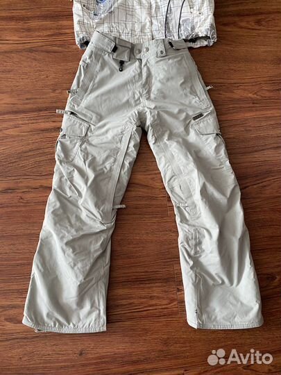 Костюм для сноуборда 686