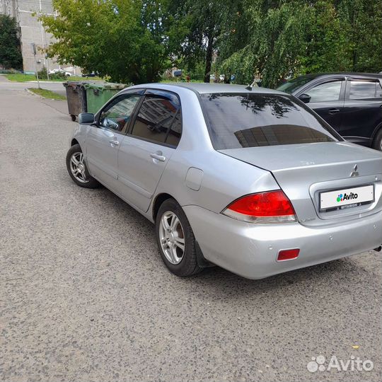 Mitsubishi Lancer 1.6 МТ, 2009, 380 000 км