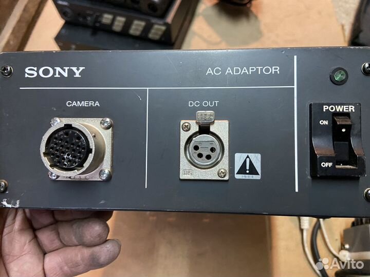 Блок питания для видеокамеры Sony