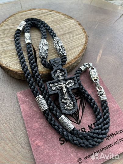 Шнурок гайтан и деревяный крест