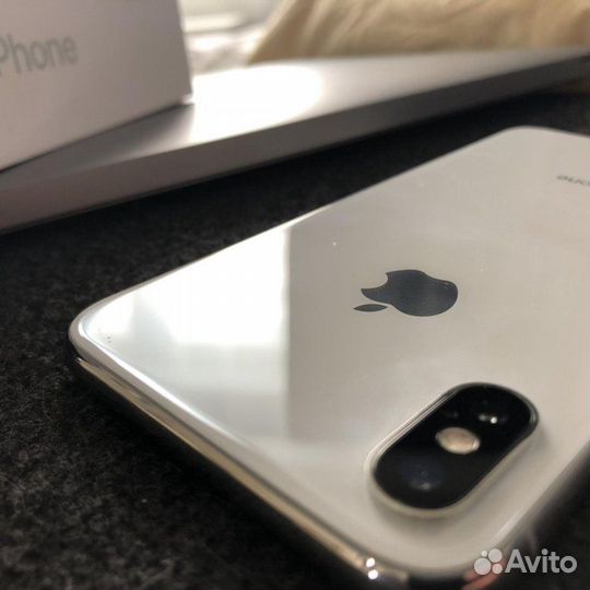 iPhone X, 64 ГБ