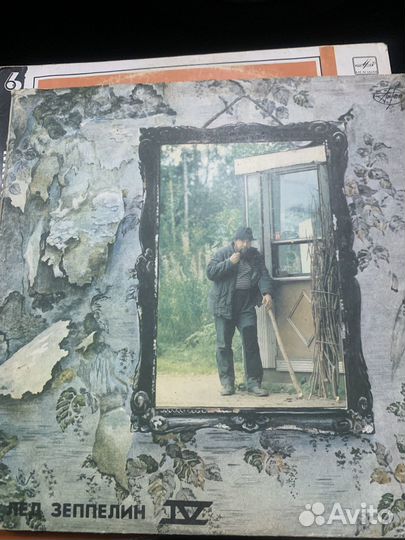 Виниловые пластинки коробкой (18 шт)