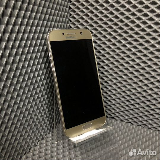 Samsung Galaxy A5 (2017) SM-A520F/DS, 3/32 ГБ