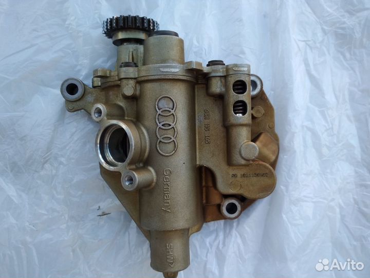 Масляный насос 06h115105