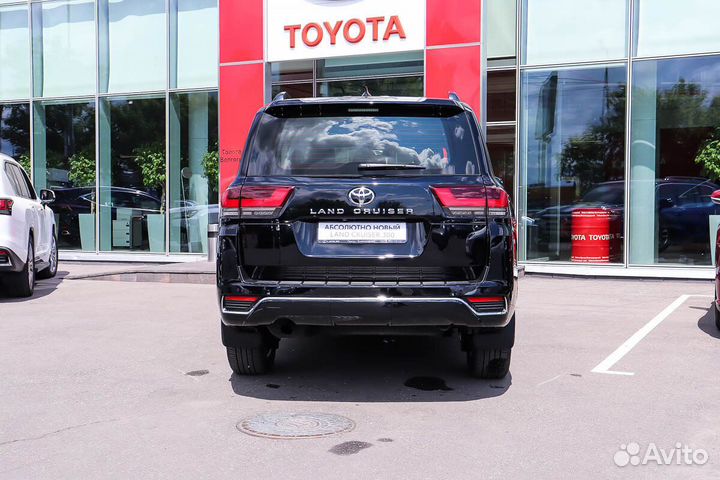 Toyota Land Cruiser 3.3 AT, 2023