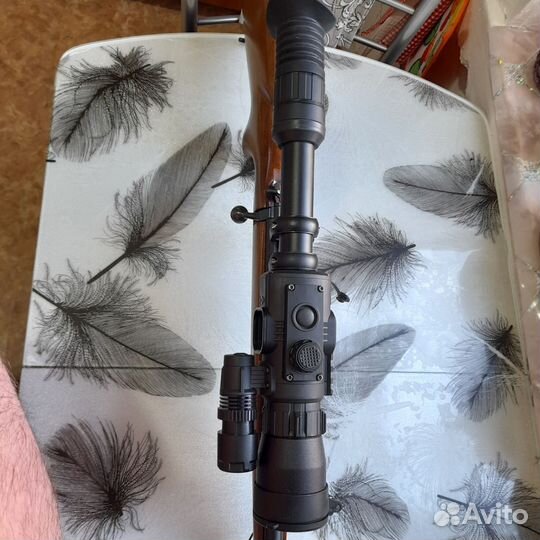 Прицел ночного и дневного видения yukon и гледелка