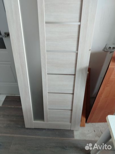 Двери межкомнатные с коробкой 70 х200 бу
