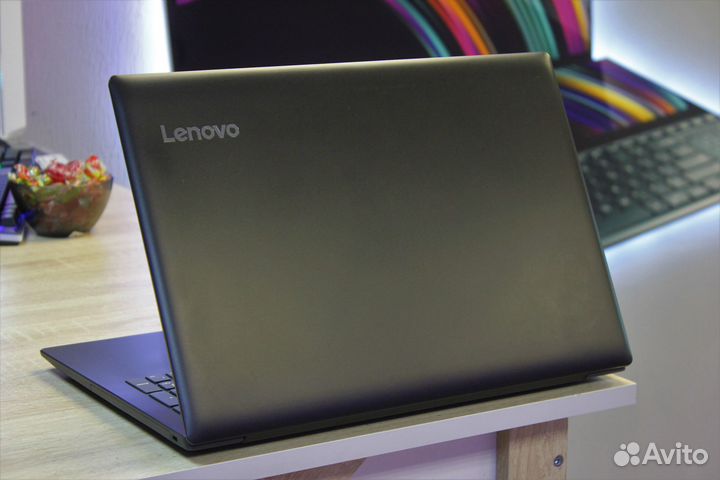 Игровой Ноутбук Lenovo новый SSD