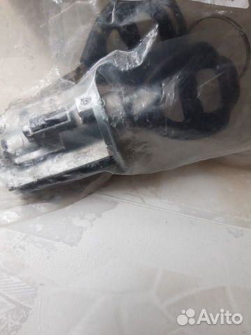 Комплект ключей (оригинал новый) от Toyota RAV 4