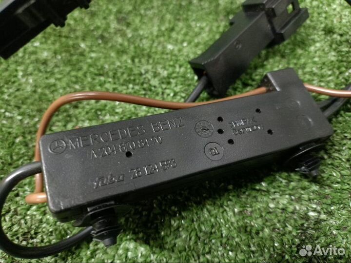 Усилитель антенны задний Mercedes-Benz C-Class