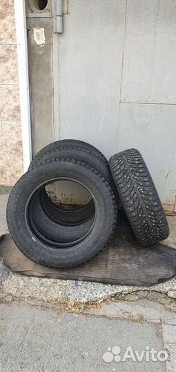 Nokian Tyres Hakkapeliitta 9 SUV 235/60 R18