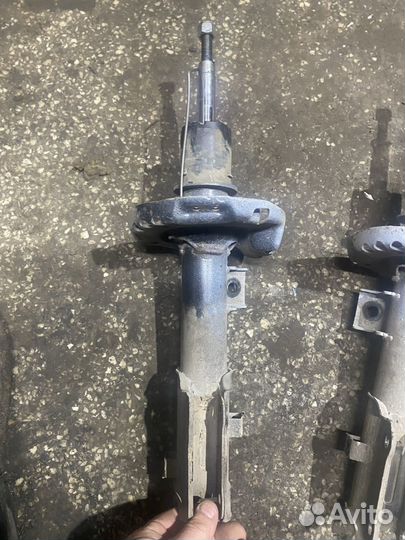 Амортизатор передний hyundai solaris 2