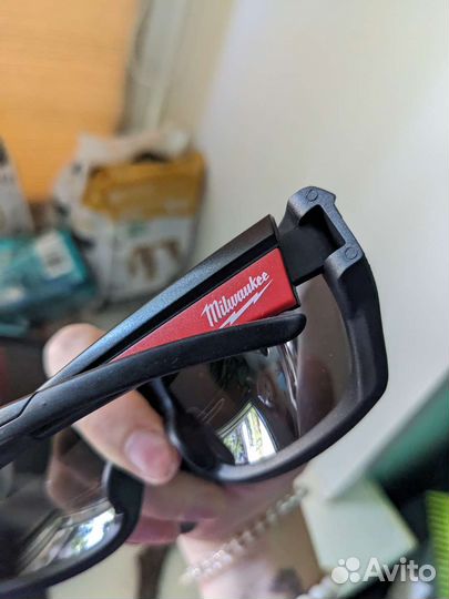 Солнцезащитные очки мужские