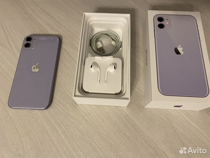 iPhone 11, 64 ГБ