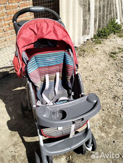 Прогулочная коляска