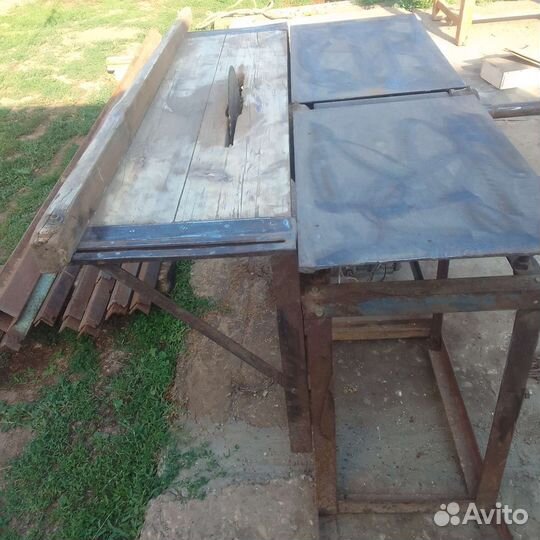 Станок деревообрабатывающий