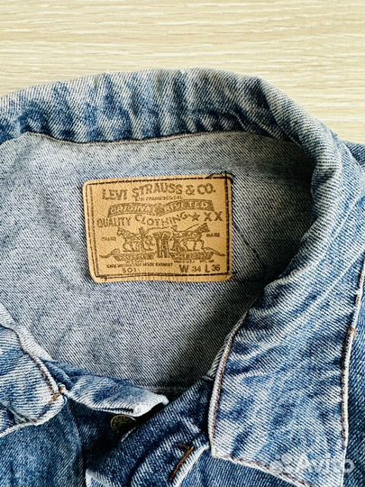 Джинсовая куртка levis