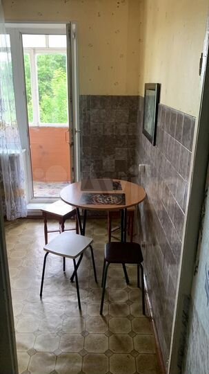 2-к. квартира, 55 м², 3/9 эт.