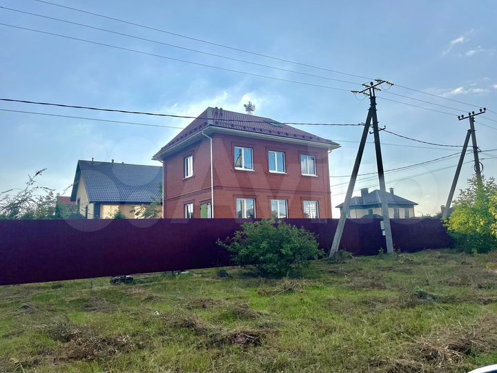 Дом 250 м² на участке 6,6 сот.