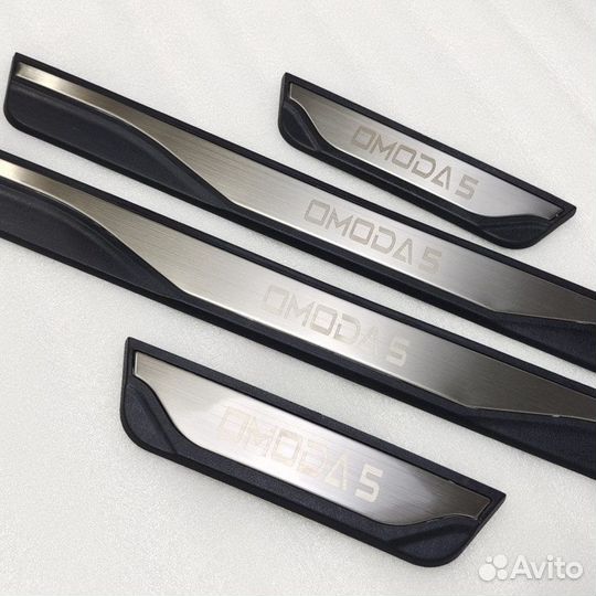 Накладки на пороги Omoda C5 / Омода С5 2022-2024 г.в