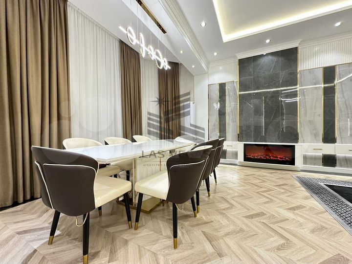 2-к. квартира, 90 м², 10/14 эт.