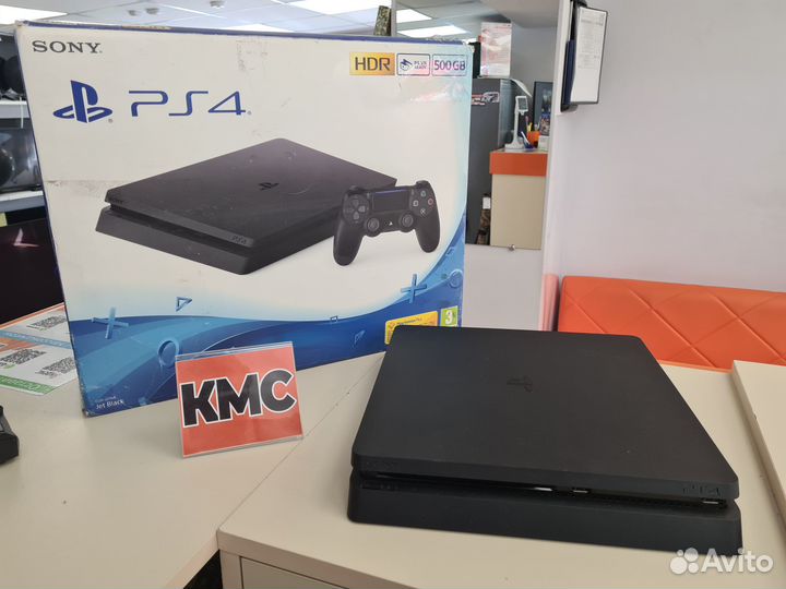 PlayStation 4 Slim