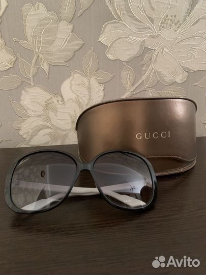 Солнечные очки gucci